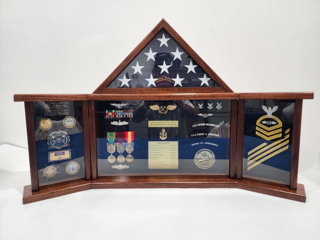 SHADOW BOX WITH WINGS
