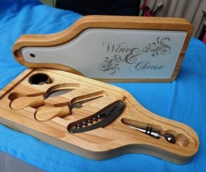 WINE AND CHEESE TRAY