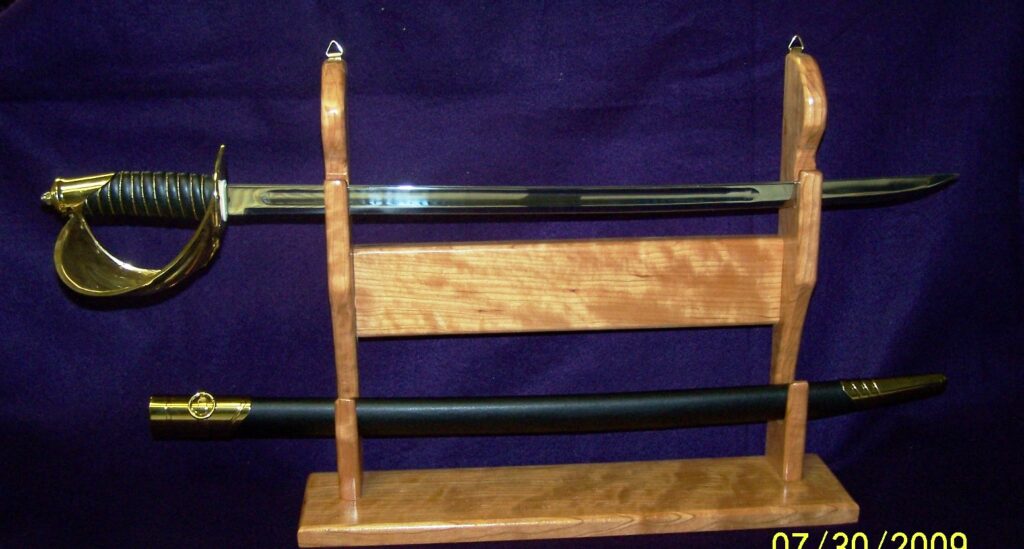 CUTLASS STAND