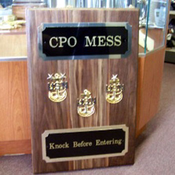 CPO MESS DOOR HANGING