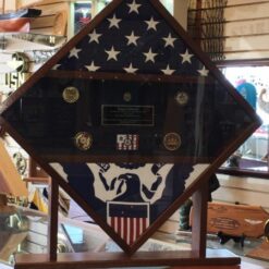 DIAMOND 20″ X 20″ WITH TWO FLAG HOLDERS